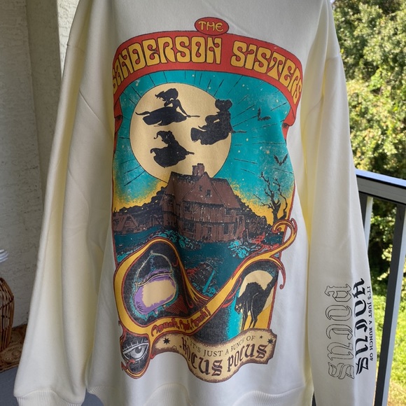 Disney Hocus Pocus The Sanderson Sisters Oversized Graphic Sweatshirt - Picture 2 of 7